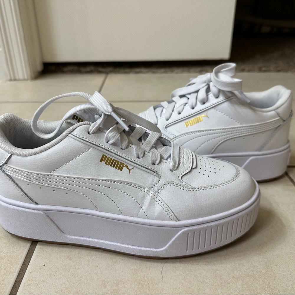 PUMA Women's White and Gold Sneakers